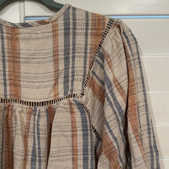 Maaji Plaid Beige and Blue Blouse - Picture 8 of 11